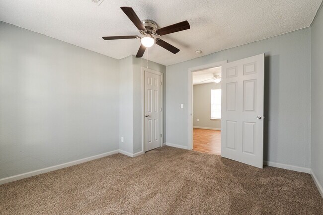 Building Photo - 3332 NW 28th St