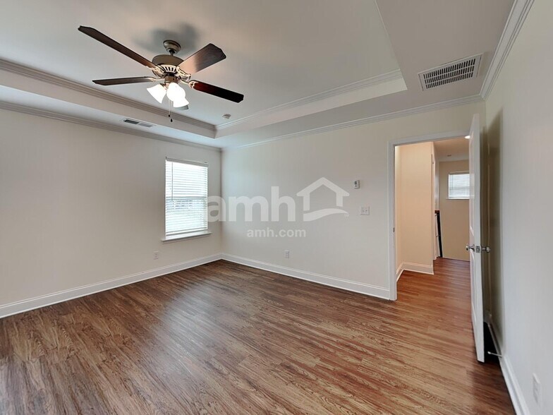 Building Photo - 156 Havenbrook Dr