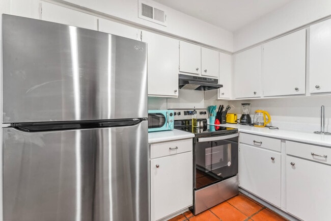 Building Photo - 500 S Congress Ave