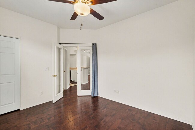Building Photo - 6412 Silver Mesa Dr