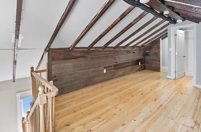 Building Photo - 407 Tusculum Ave