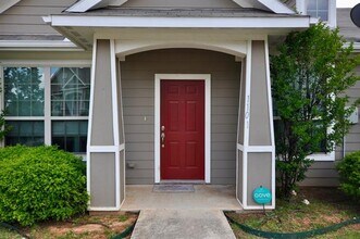 Building Photo - 1101 Newcastle Dr