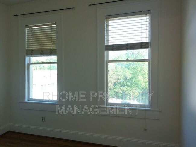 Building Photo - 2855 Peachtree Rd