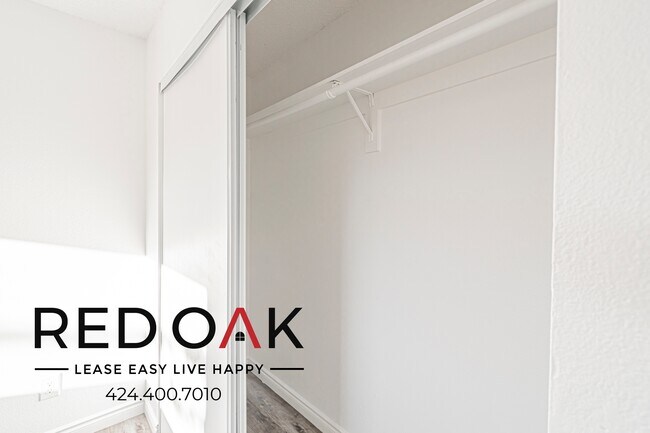 Building Photo - 11134 Arminta St