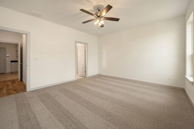Building Photo - 4909 Misty Wood Ln