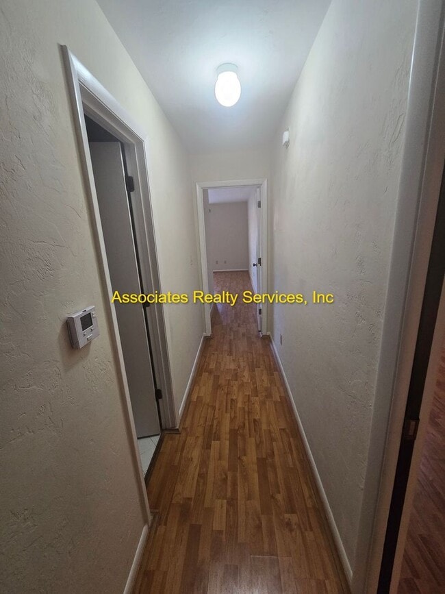 Building Photo - Turkey Creek Condo- Three Bedroom, Two Bath 1840 sf