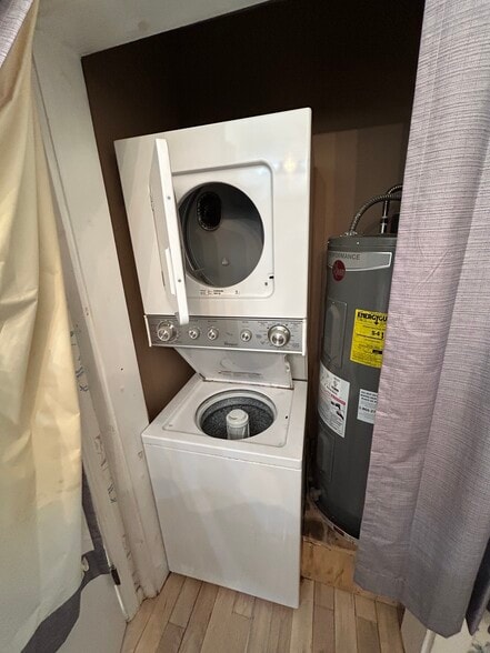 Stackable - 3633 Cobble Mill Ln