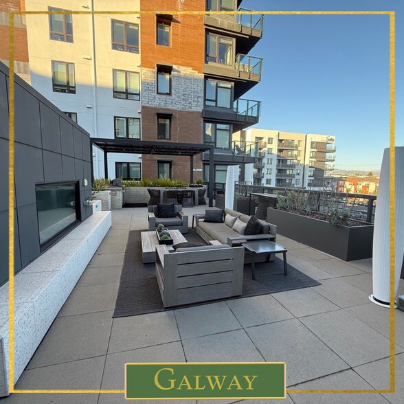 Building Photo - 3578 Rambla Pl