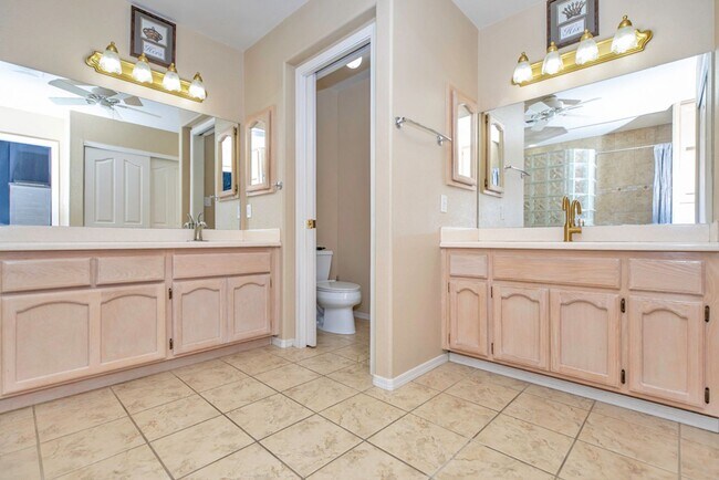 Building Photo - Pool home for rent August 1, 2025