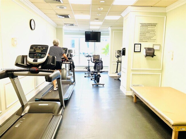 Building Photo - 3180 S Ocean Dr