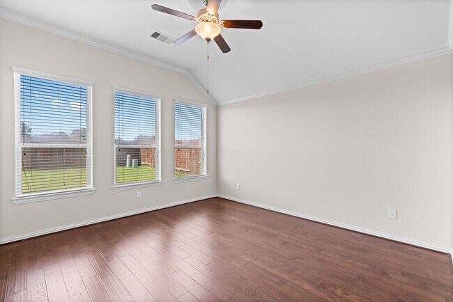 Building Photo - 15619 Windsor Bluff Dr