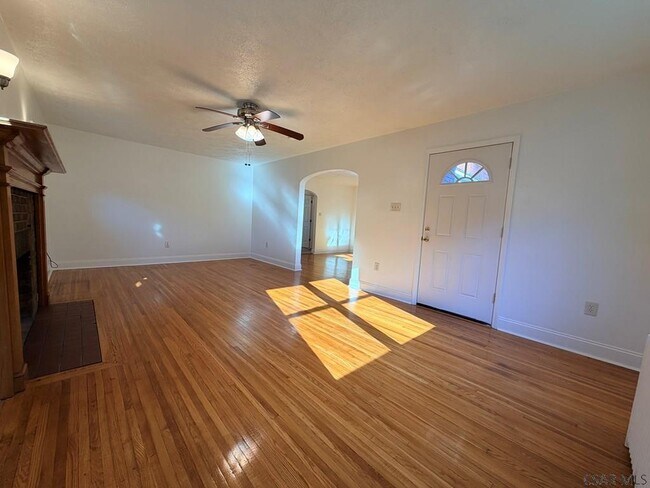 Building Photo - 454 Harshberger Rd