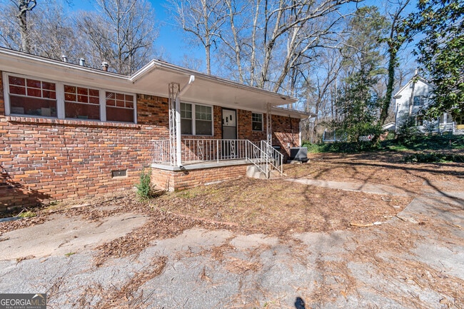 Building Photo - 207 Buchanan Terrace
