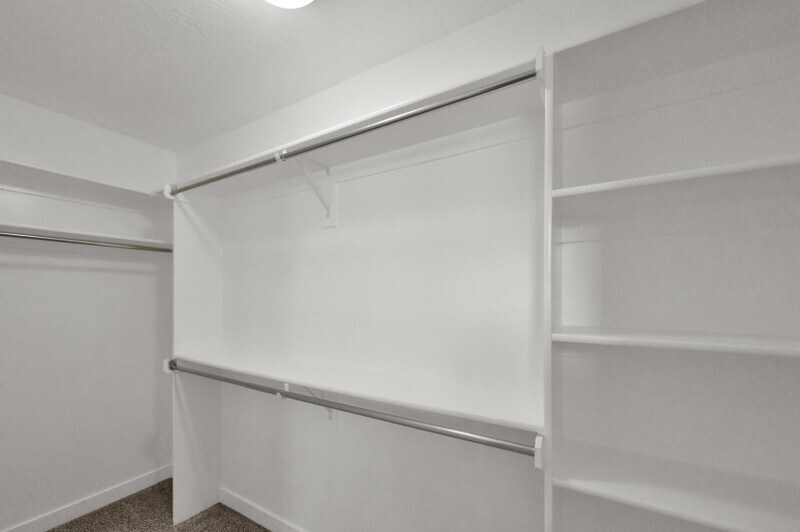 Building Photo - 1113 Meadow Walk Dr