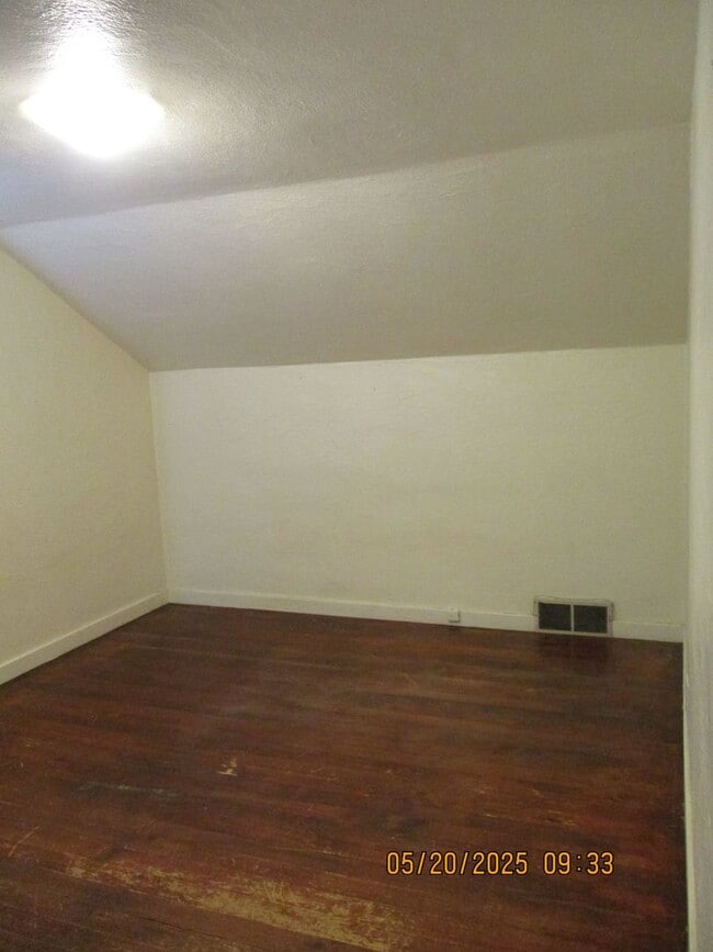 Building Photo - 50% OFF FIRST FULL MONTH'S RENT!