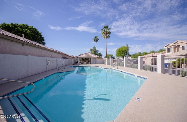 Building Photo - 4925 W Wahalla Ln