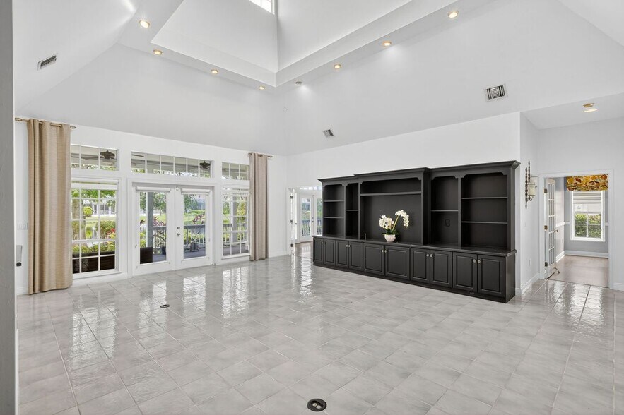 Building Photo - 11592 Timberline Cir