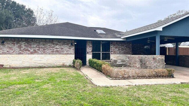 Building Photo - 6335 Tall Willow Dr