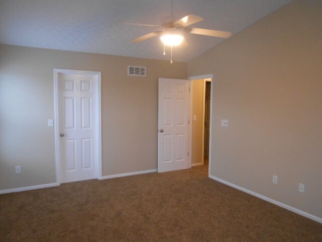 Building Photo - 512 Longview St