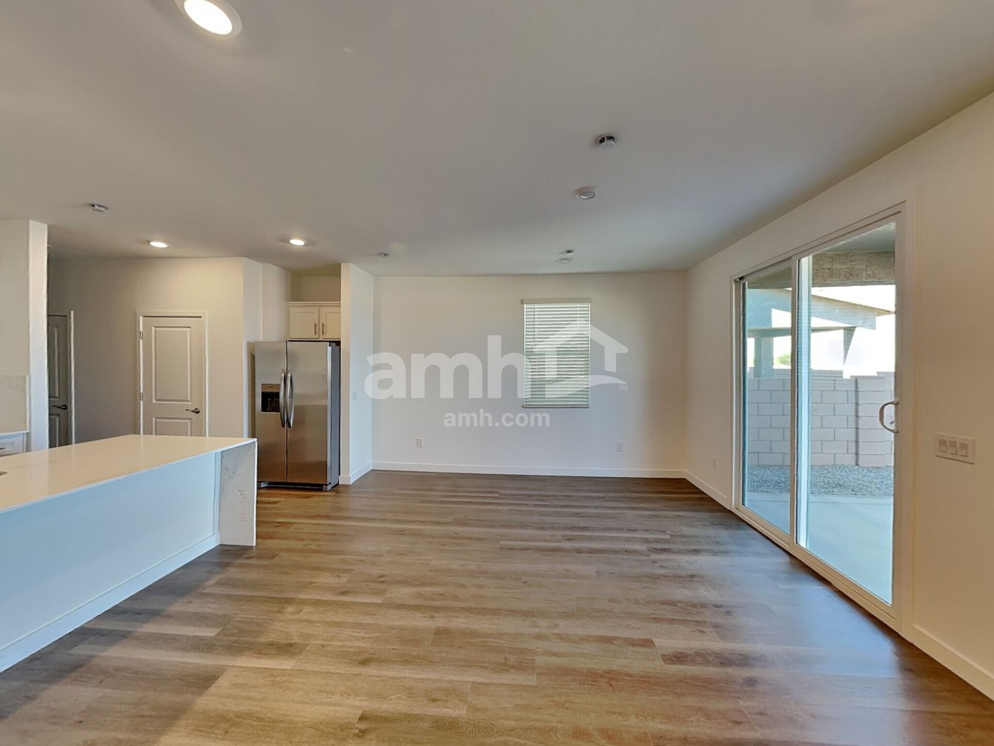 Building Photo - 9525 Harkes Dr