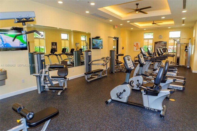 Building Photo - 144 NE 37th Terrace