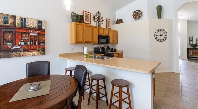 Building Photo - 340 Rosso Dr