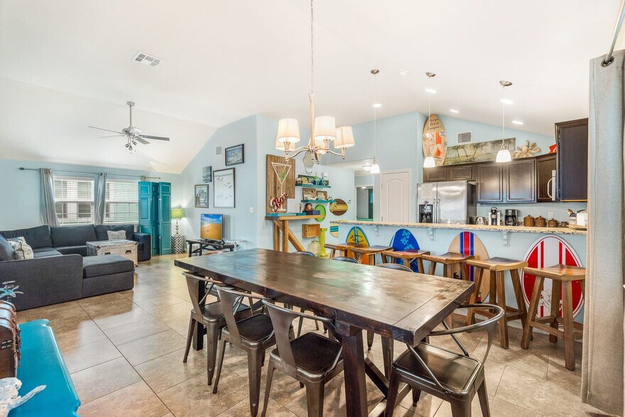 Building Photo - 618 Island Retreat Ct