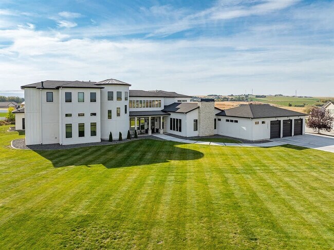 Building Photo - 12401 Rivendell Ct