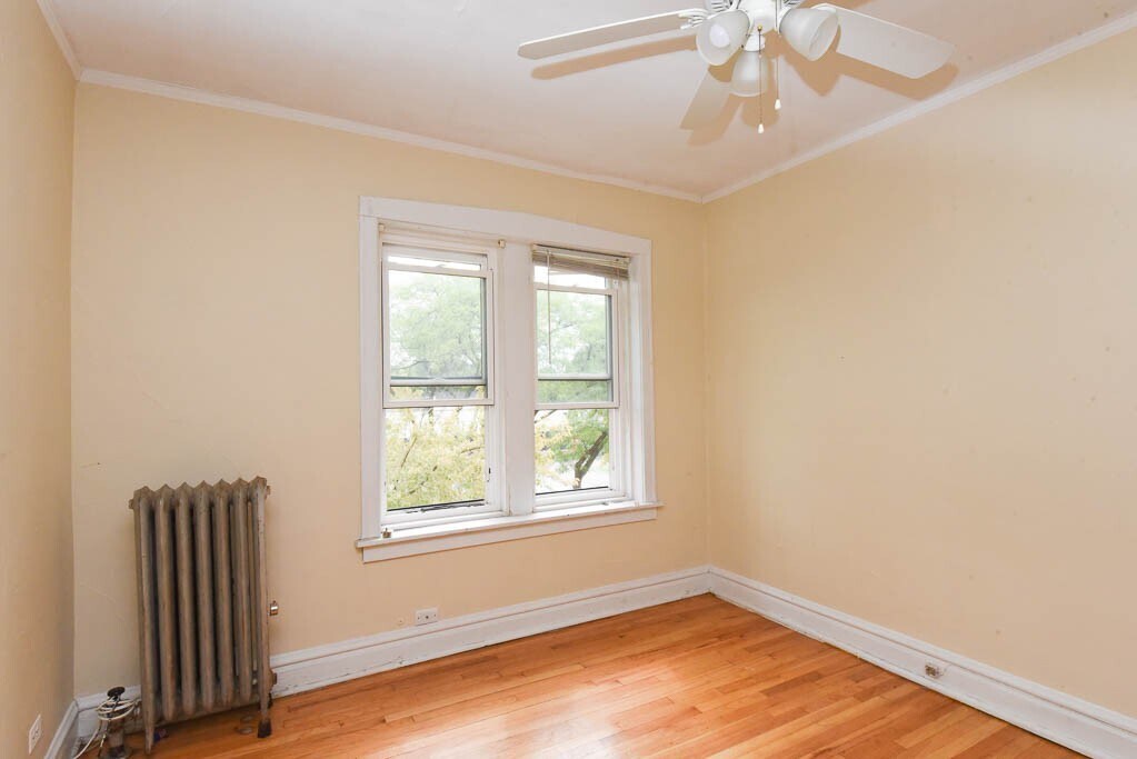 Building Photo - 3902 W Argyle St