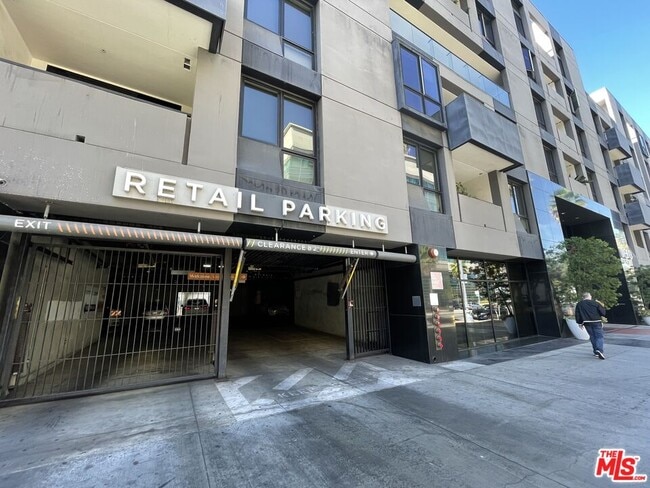 Building Photo - 1234 Wilshire Blvd