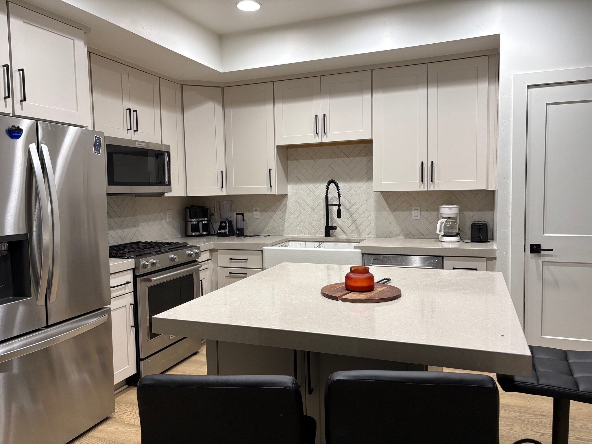 Kitchen - 6619 Mountain Alder Way