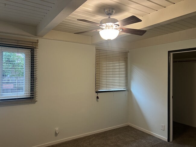 Building Photo - 2217 Madera Rd