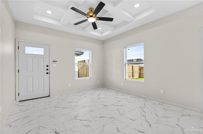 Building Photo - 17 Selena St