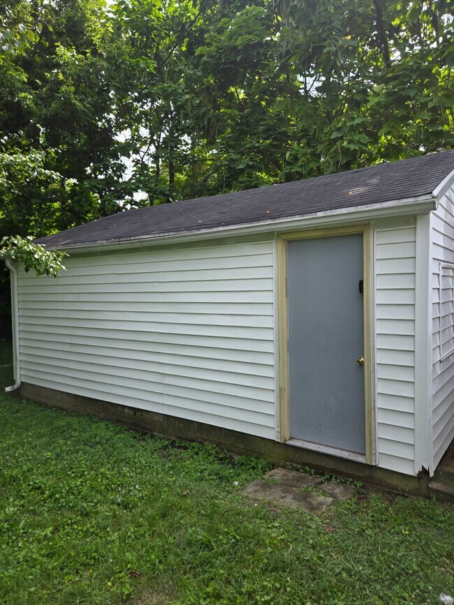 Building Photo - 2932 Sage Ave