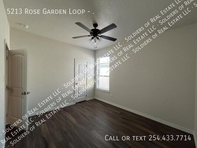Building Photo - 5213 Rose Gdn Lp