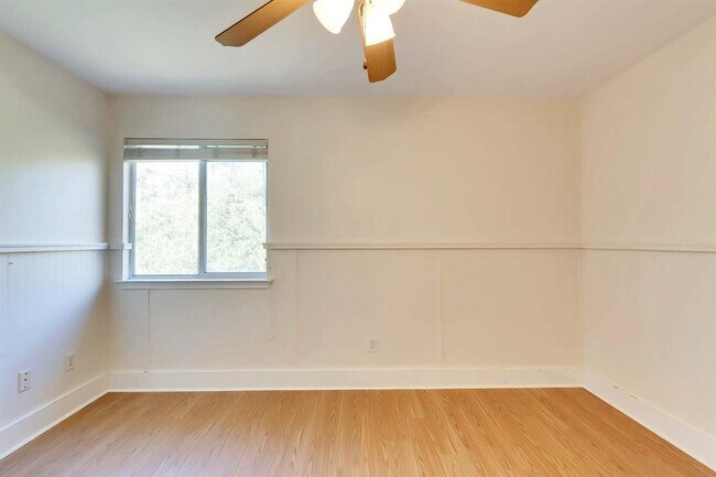 Building Photo - 3735 Castle Rock Dr