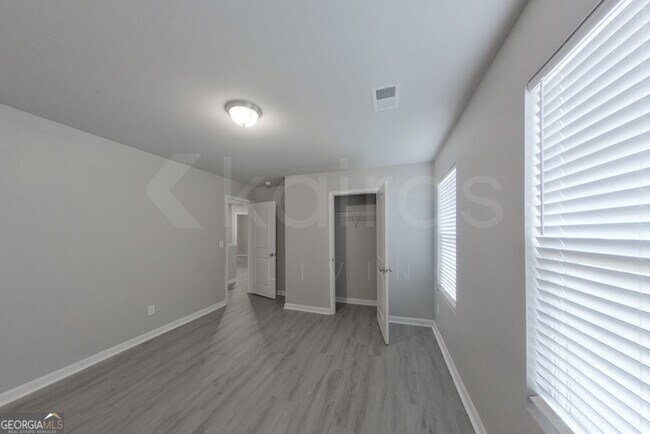 Building Photo - 217 Sky Hawk Ln