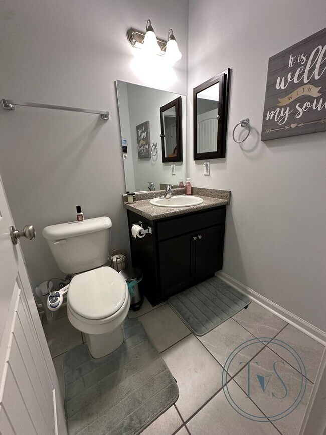 Building Photo - SPRING MOVE-IN SPECIAL: $1000 OFF 1ST MONT...