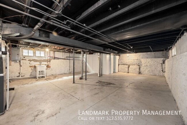Building Photo - 812 Farragut Pl