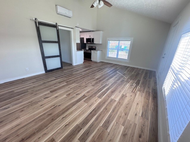 Building Photo - 4406 Helen St