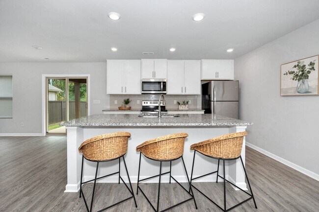 Building Photo - 3 Bedroom House in East Limestone