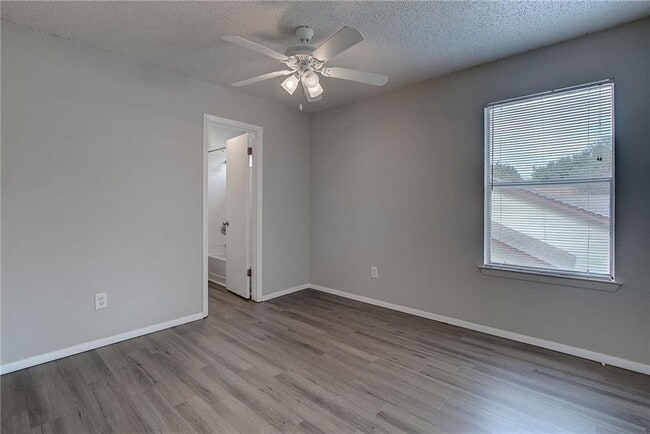 Building Photo - 12216 Tyson Cove