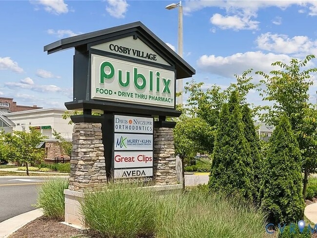 Building Photo - 15315 Sunray Aly