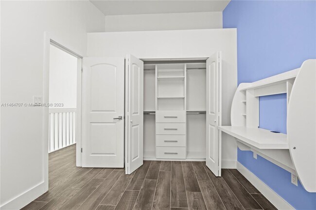 Building Photo - 20936 NE 37th Ave