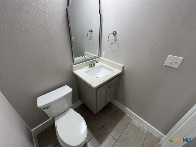 Building Photo - 5001 White Rose Dr