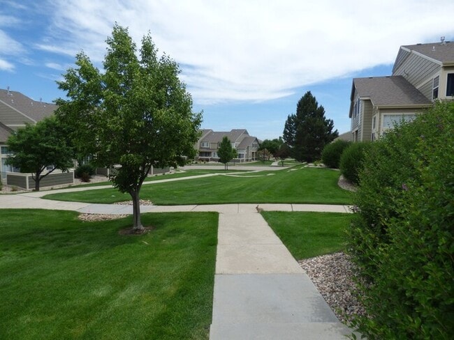 Building Photo - Beautiful Townhome in South Ft Collins!