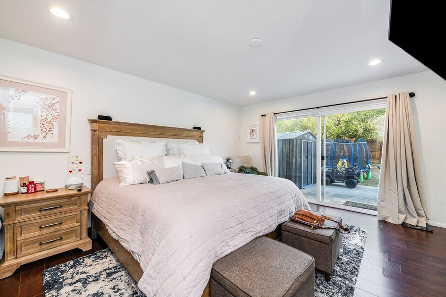 Building Photo - 28403 Waring Pl