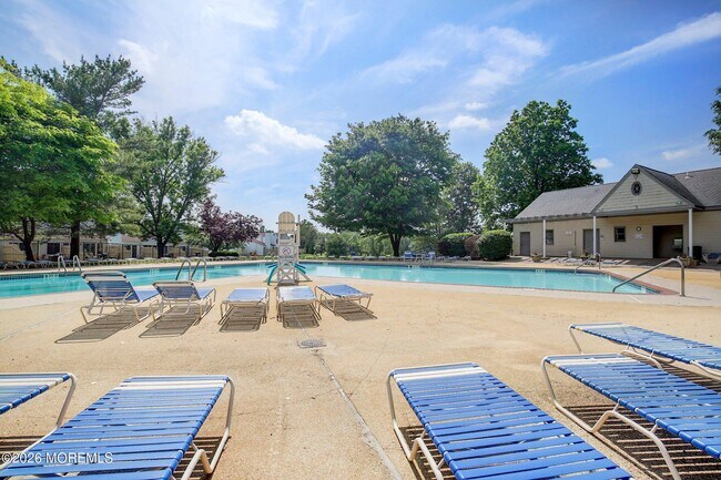 Building Photo - 159 Tulip Ln