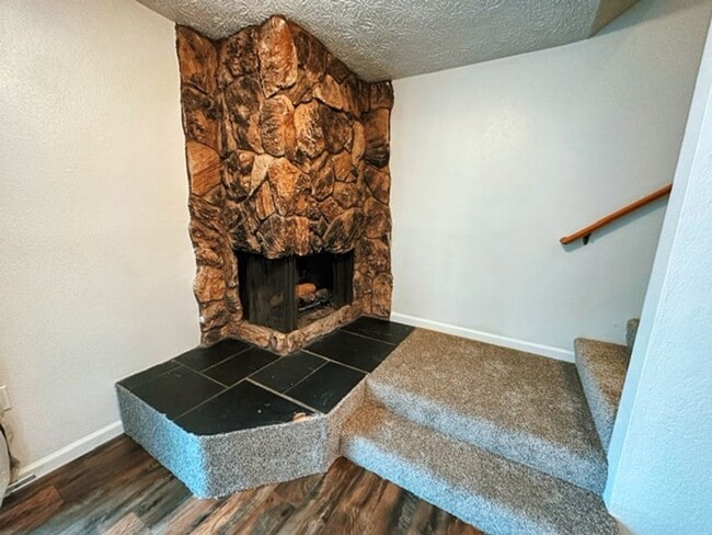 Building Photo - 3012 W 33rd Avenue