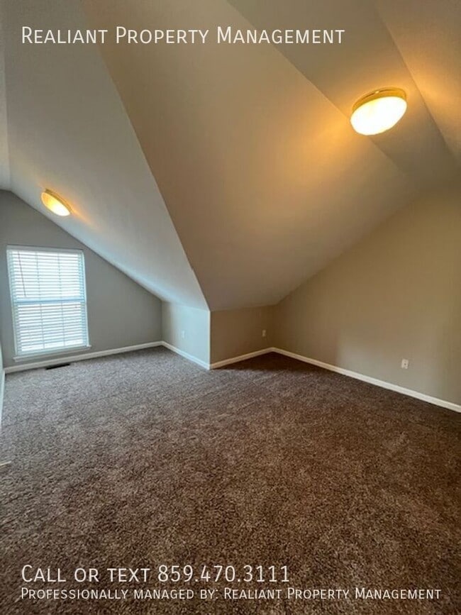 Building Photo - 120 Leatherwood Ln